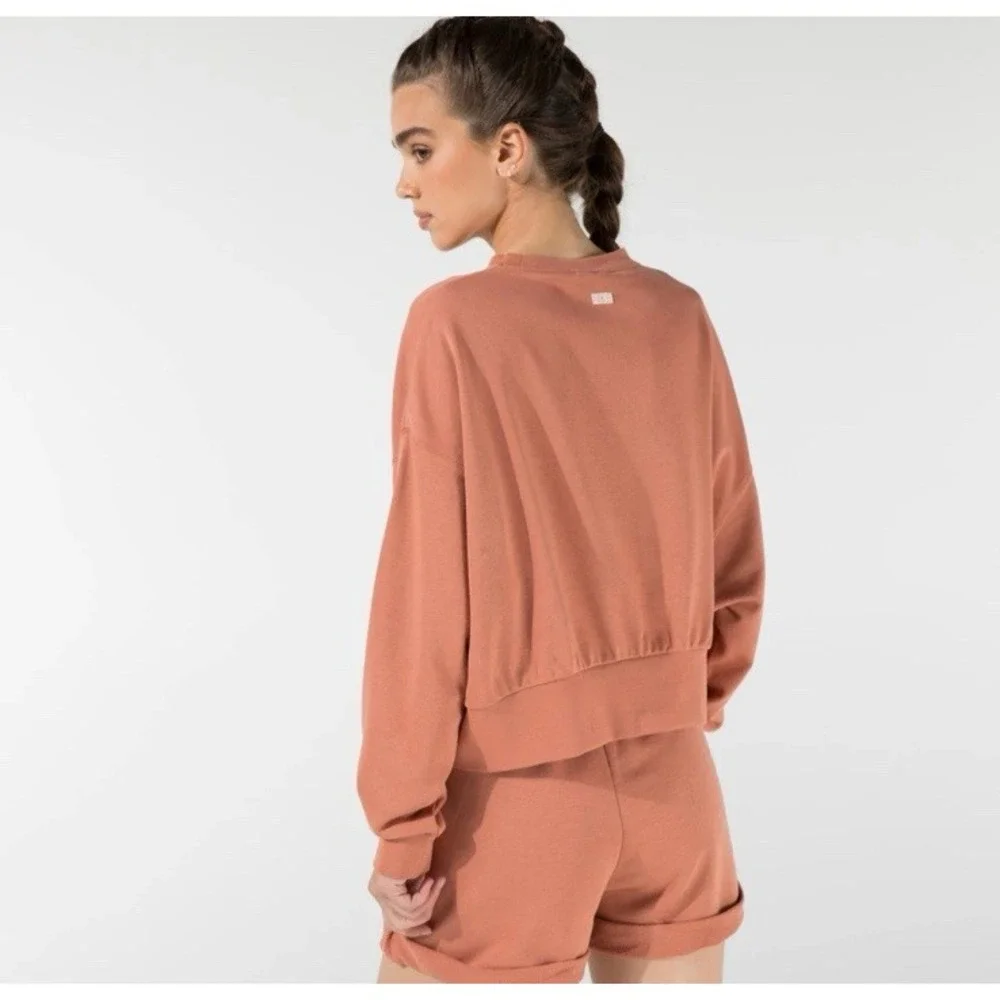 Nike Women's Size SMALL Femme Crew Jumper Terra Blush Pink Tan Loungewear Active